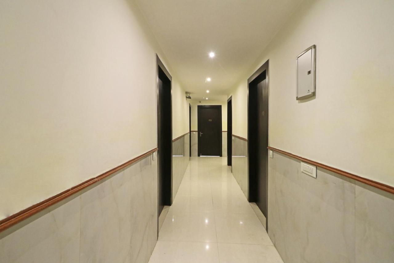 Hotel Paragon Suites นิวเดลี ภายนอก รูปภาพ