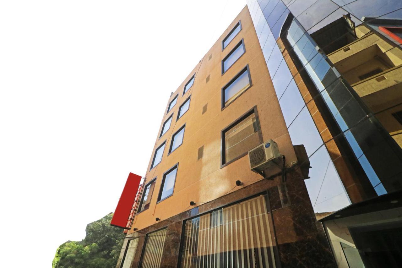 Hotel Paragon Suites นิวเดลี ภายนอก รูปภาพ