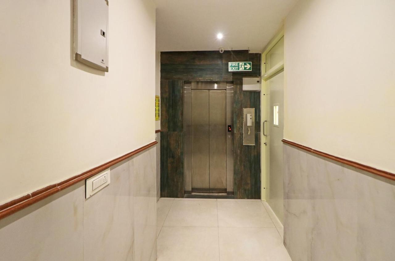 Hotel Paragon Suites นิวเดลี ภายนอก รูปภาพ